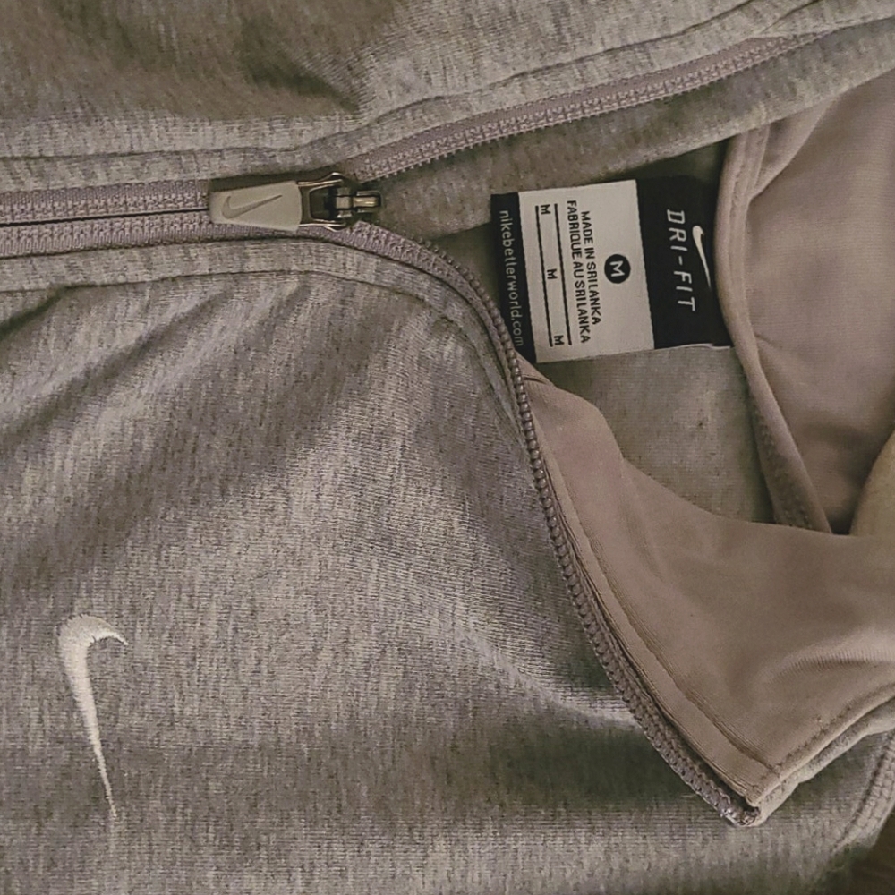 Womens NIKE zipup DRI-FIT jacket Medium